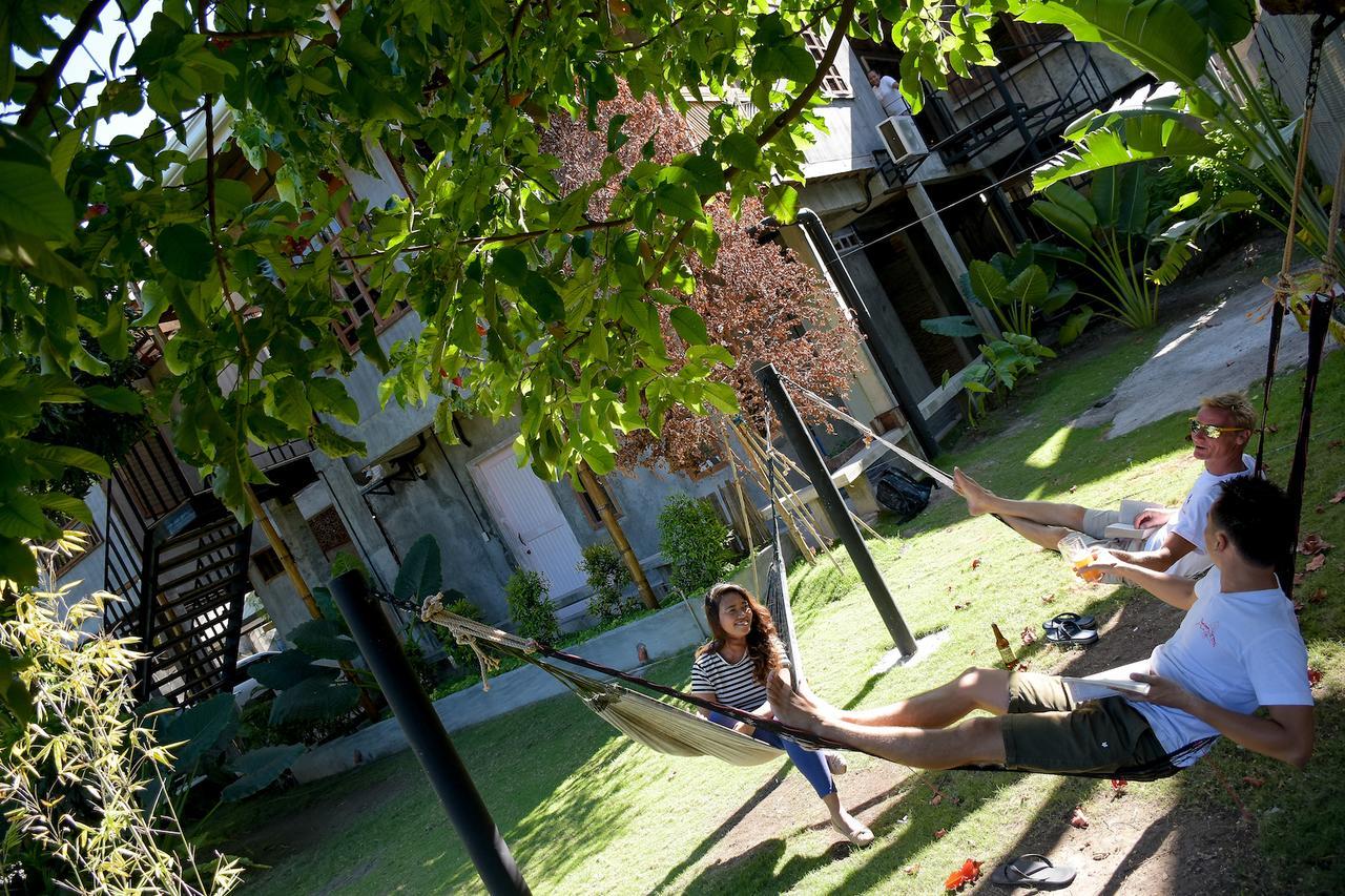 The Flying Fish Hostel Dumaguete City Eksteriør bilde